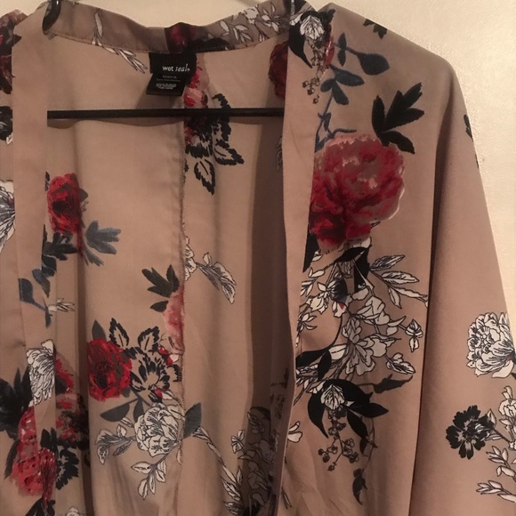 Floral Open-Front Kimono - Picture 2 of 5